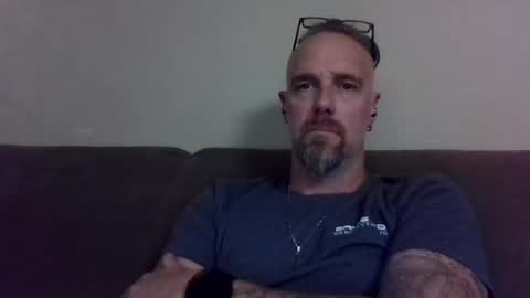 Snapshot of alcura_x chatting on 10-20-25, 09:59 Alex online show from 10-20-25, 09:59