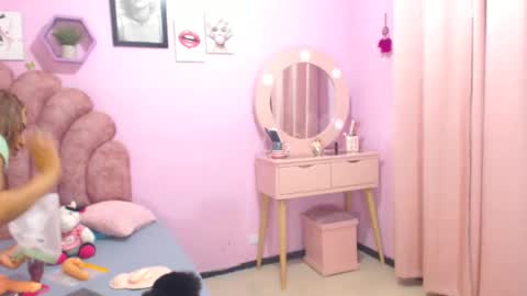 Snapshot of aldana_stone chatting on 01-07-25, 02:10 aldana_stone online show from 01-07-25, 02:10