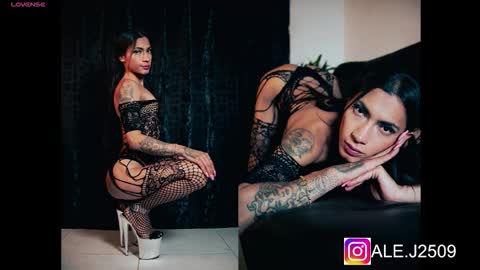 Snapshot of ale_2509 chatting on 03-22-26, 01:58 Ale online show from 03-22-26, 01:58