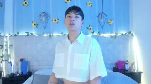 ale_aurarashi online show from 10-19-25, 04:02