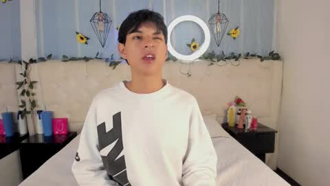 ale_aurarashi online show from 11-28-25, 02:36