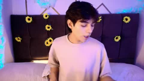 ale_aurarashi online show from 05-12-26, 10:23