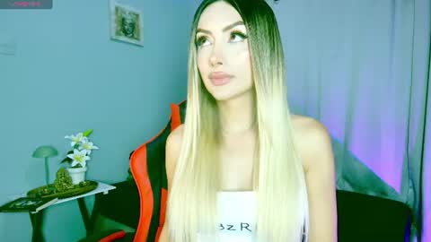 Snapshot of ale_love_ chatting on 07-22-26, 03:31 ALE LOVE online show from 07-22-26, 03:31