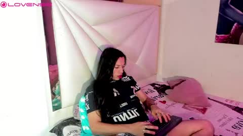 Snapshot of ale_noah_xxx chatting on 03-31-26, 02:35 ale_noah_xxx online show from 03-31-26, 02:35