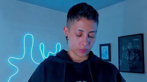 Alejandra online show from 10-09-25, 06:11