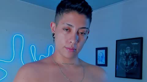 Alejandra online show from 10-22-25, 11:04