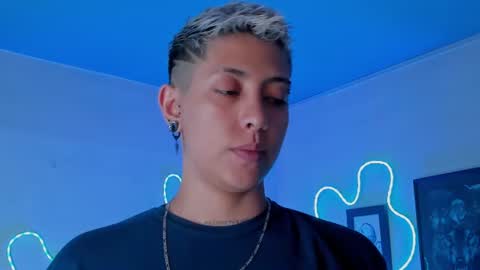 Alejandra online show from 06-17-26, 10:10