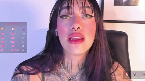 Snapshot of aleja_5 chatting on 04-07-26, 04:13 Ale online show from 04-07-26, 04:13