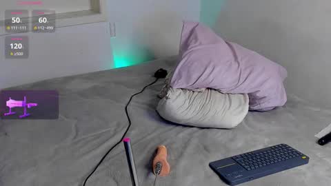 Snapshot of aleja_rossi chatting on 02-19-26, 03:08 Aleja online show from 02-19-26, 03:08