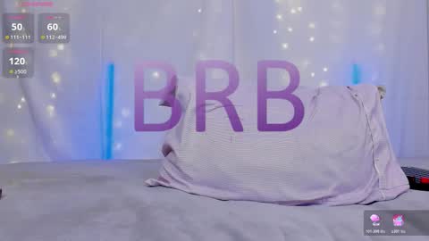 Snapshot of aleja_rossi chatting on 03-25-26, 04:57 Aleja online show from 03-25-26, 04:57