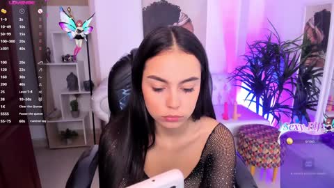 Snapshot of alejaa___ chatting on 01-04-25, 02:46 Alejandra online show from 01-04-25, 02:46