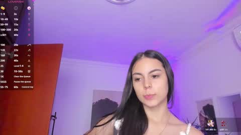 Snapshot of alejaa___ chatting on 02-17-25, 11:13 Alejandra online show from 02-17-25, 11:13