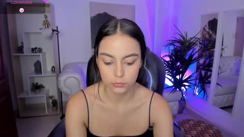 Snapshot of alejaa___ chatting on 03-08-25, 02:30 Alejandra online show from 03-08-25, 02:30