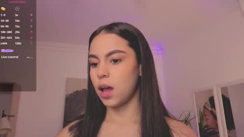 Alejandra online show from 10-13-25, 12:05