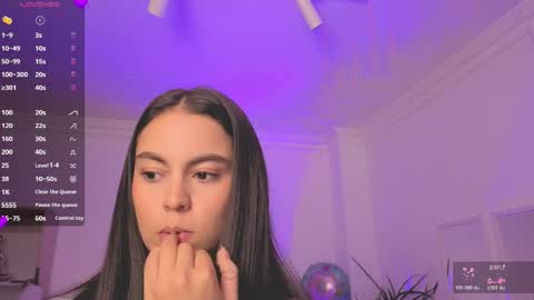 Alejandra online show from 06-08-26, 11:10