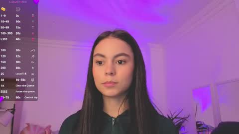 Alejandra online show from 06-16-26, 11:24