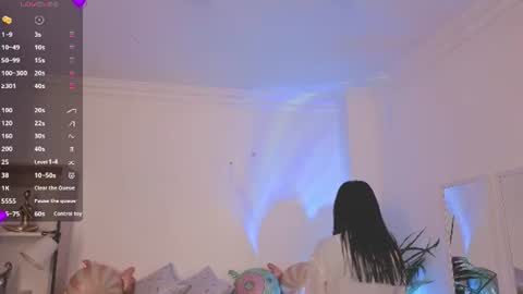 Alejandra online show from 06-25-26, 11:26