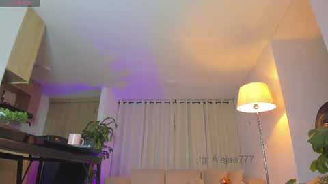 A L E J A N D R A online show from 06-20-26, 11:02