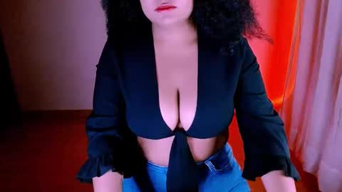 Alejandra  online show from 02-12-25, 12:58