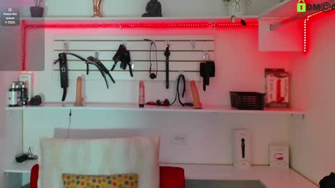 Snapshot of alejandra_dunn chatting on 01-25-25, 12:05 Alejandra online show from 01-25-25, 12:05