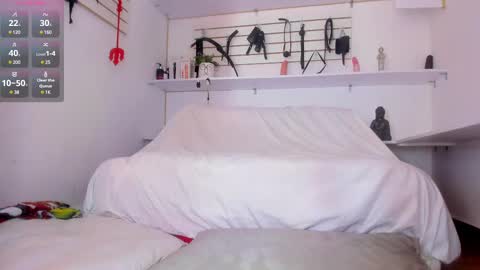 Snapshot of alejandra_dunn chatting on 02-26-25, 01:41 Alejandra online show from 02-26-25, 01:41