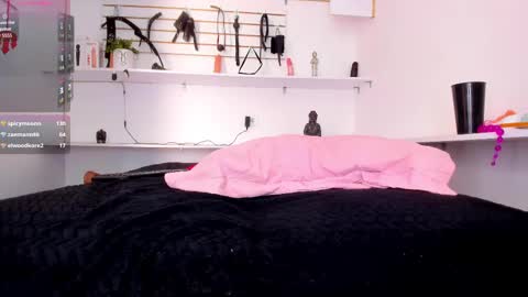 Snapshot of alejandra_dunn chatting on 03-06-25, 06:59 Alejandra online show from 03-06-25, 06:59