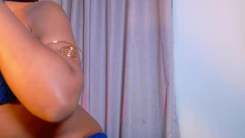 Snapshot of alejandra_dunn1 chatting on 05-12-26, 01:25 alejandra_dunn1 online show from 05-12-26, 01:25