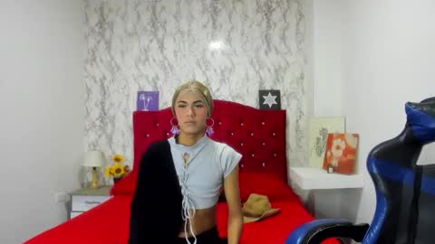 ALEJANDRA JAMES online show from 04-14-26, 11:05