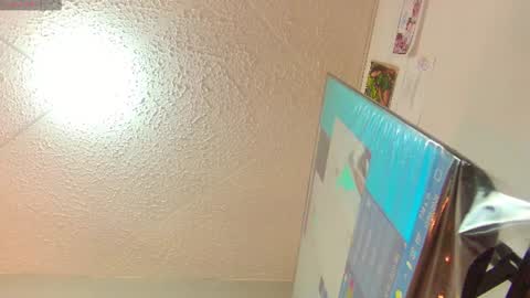 Snapshot of alejandra_martinss chatting on 06-10-26, 12:37 alejandra martins online show from 06-10-26, 12:37