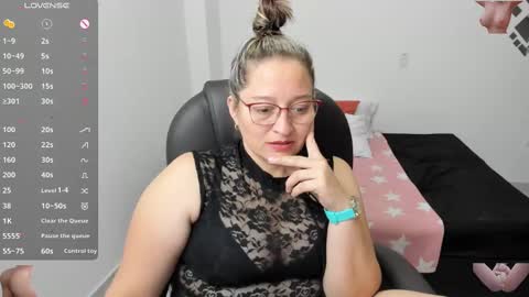 Snapshot of alejandra_milf_ chatting on 03-07-25, 11:27 alejandra online show from 03-07-25, 11:27