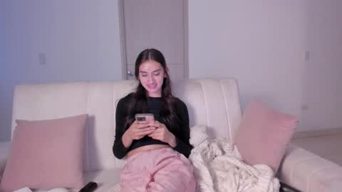 alejandraaa_ online show from 02-10-26, 11:09