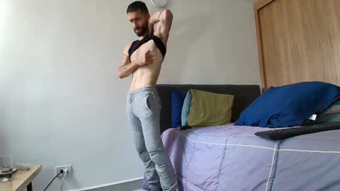 Alejandro Hernndez online show from 01-25-25, 06:57