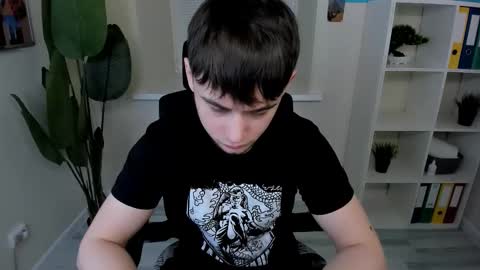 Alejandro online show from 03-24-26, 12:43