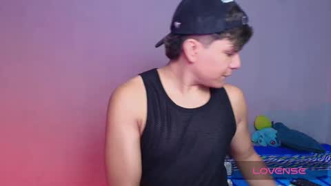 Alejandro G online show from 11-02-25, 02:47