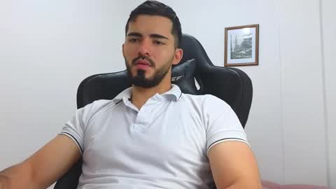alejandroo_7 online show from 02-20-25, 09:53