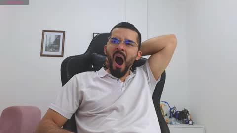 alejandroo_7 online show from 12-02-25, 08:59