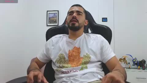 alejandroo_7 online show from 07-02-26, 11:55