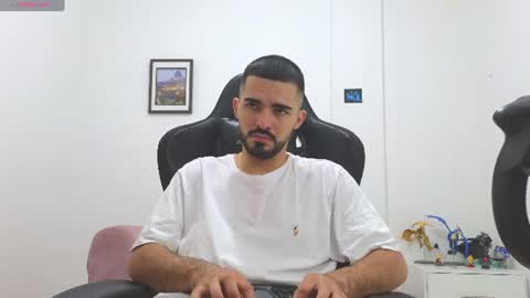 alejandroo_7 online show from 07-09-26, 06:34