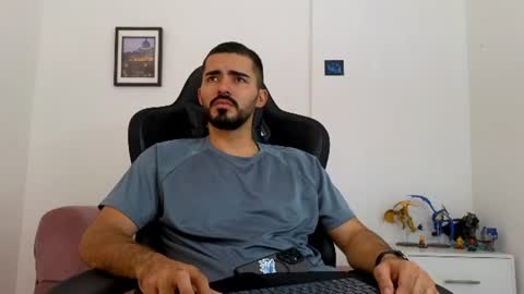 alejandroo_7 online show from 07-18-26, 07:28