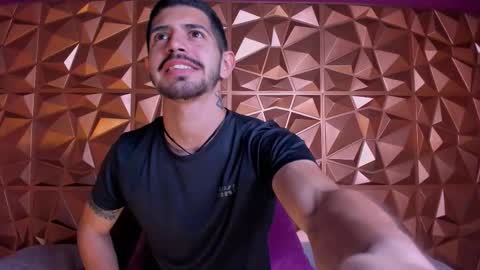 Snapshot of alejandrostorm chatting on 11-09-25, 02:32 Alejo online show from 11-09-25, 02:32