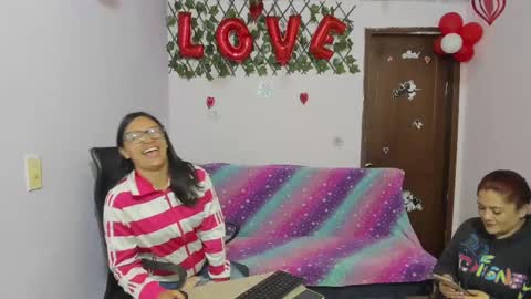 zoe and Kataleya online show from 03-05-25, 12:33