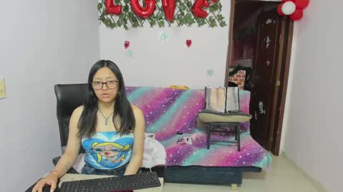 zoe and Kataleya online show from 03-12-25, 12:36