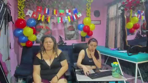 zoe and Kataleya online show from 06-16-26, 01:36