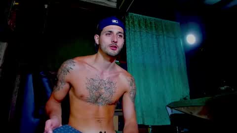 alejo_323__ online show from 06-17-26, 02:14