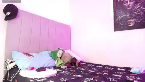 Snapshot of alejo_cute chatting on 12-30-24, 08:47 alejo_cute online show from 12-30-24, 08:47