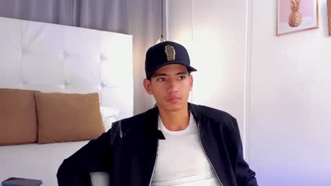 alejo_exotic online show from 06-24-26, 12:26
