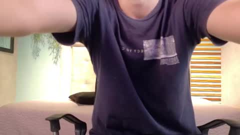 alejo_gray1 online show from 06-10-26, 07:13
