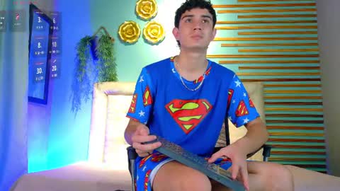 alejo_gray1 online show from 06-19-26, 09:51