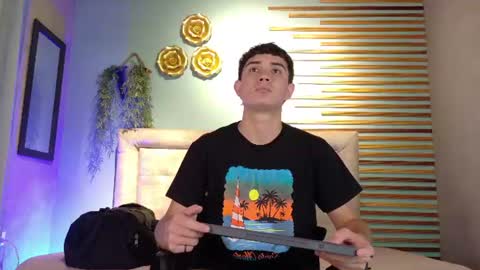 alejo_gray1 online show from 07-02-26, 07:09