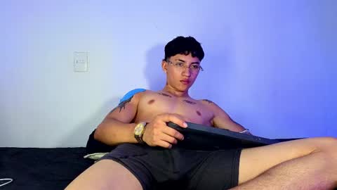 alejo online show from 05-24-26, 03:44
